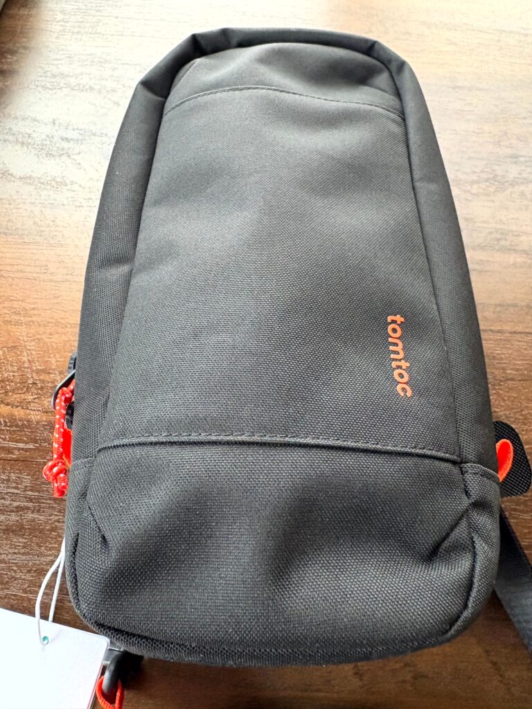 外出プレイにぴったり。「G49 スリングバッグ」