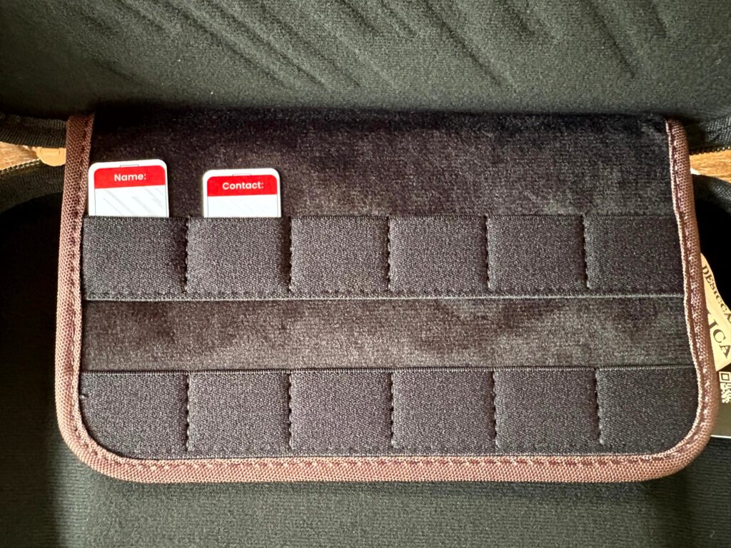 スリムでスマート。「G05S3 スリムケース」